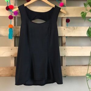 Lululemon top